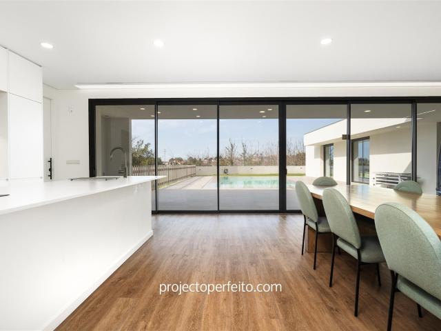 Moradia Isolada T4 Venda em Nogueira da Regedoura,Santa Mari. 198m² Nogueira da regedoura