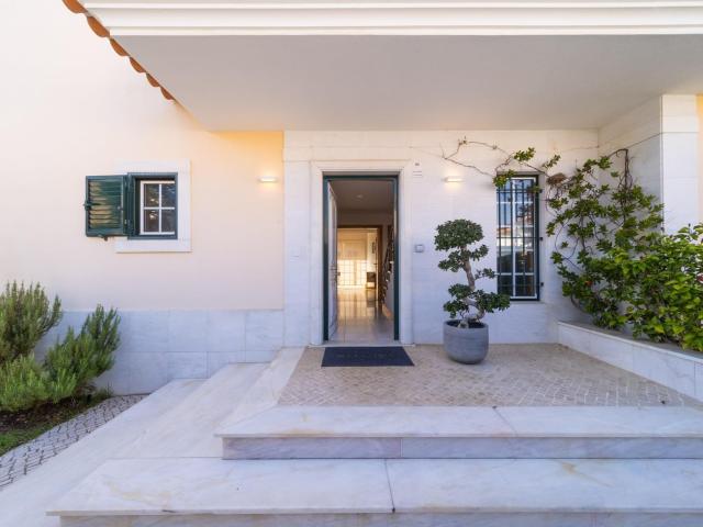 Moradia isolada T5 em Carcavelos, Lombos Sul 225m² Carcavelos e Parede