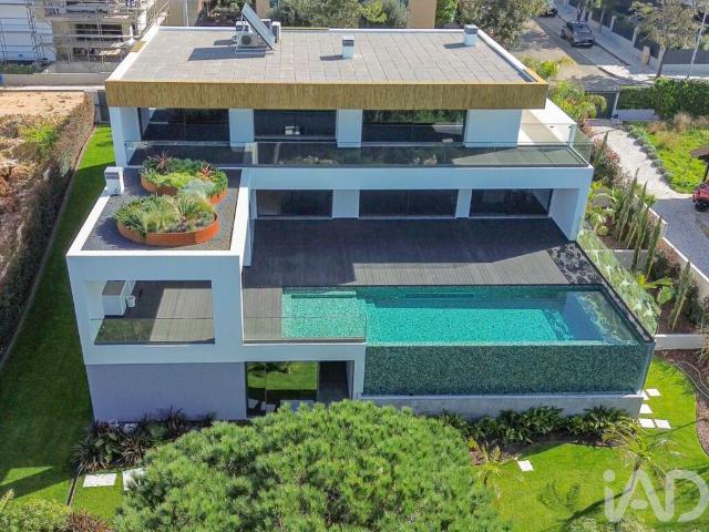 Moradia isolada T5 em Alcabideche de 630 m²