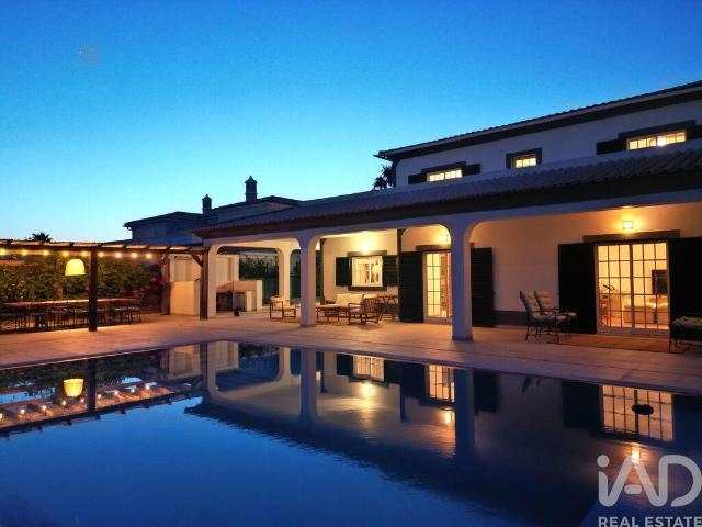 Moradia isolada T5 em Almancil de 257 m²