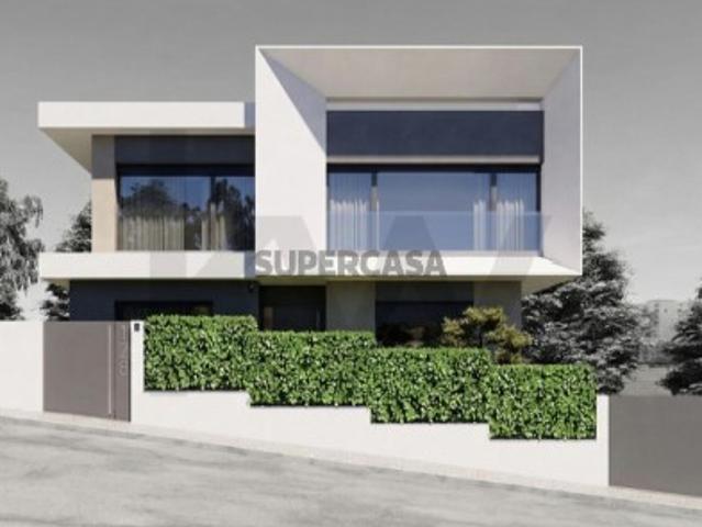Moradia Isolada T5 Nova a Estrear | Piscina e Jardim | Arneiro, Carcavelos