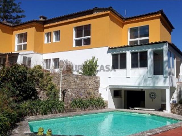 Moradia isolada T6+T2 com piscina a 300 metros da praia, em Oeiras