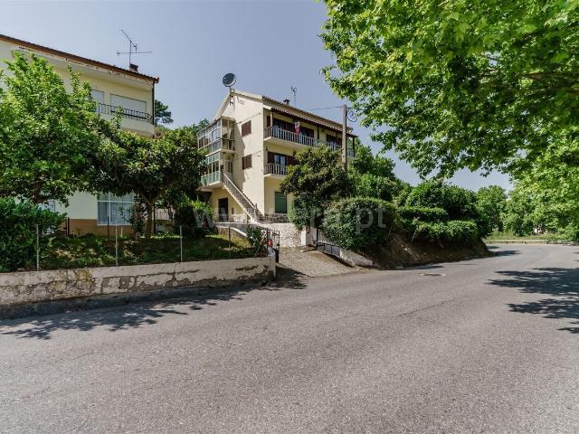 Moradia Isolada T6 / Covilhã, Tortosendo
