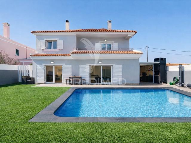 Moradia Isolada T6_Piscina_Garagem_Tertúlia_Alhos Vedros_Moita