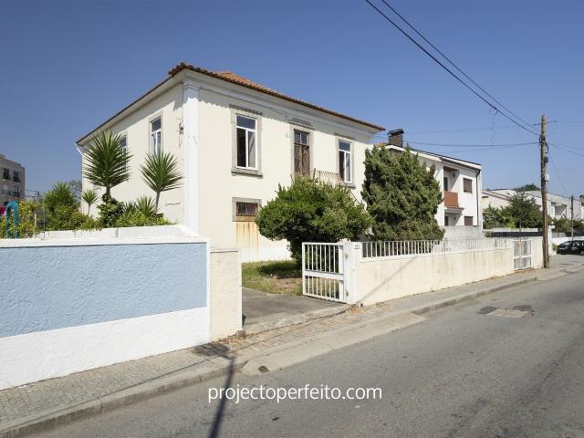 Moradia Isolada T6 Venda em Gulpilhares e Valadares,Vila Nov. 405m² Gulpilhares