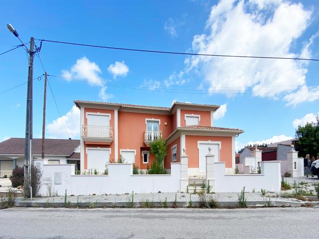Moradia Isolada T7 em Casais da Bidoeira com terreno 372m² Leiria, Pousos, Barreira e Cortes