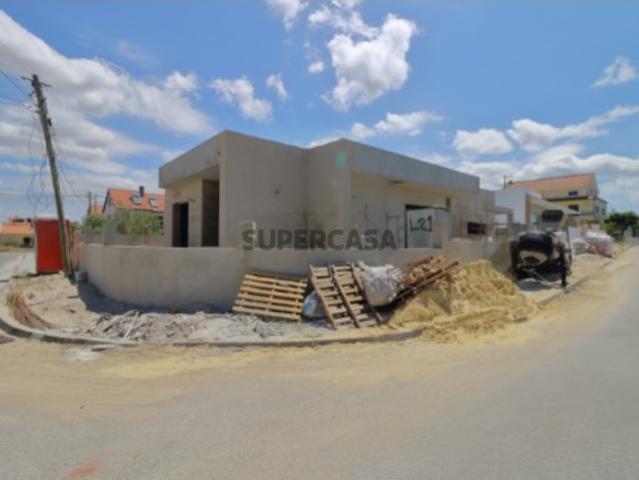 Moradia Isolada Térrea T3 em Construção | Fernão Ferro