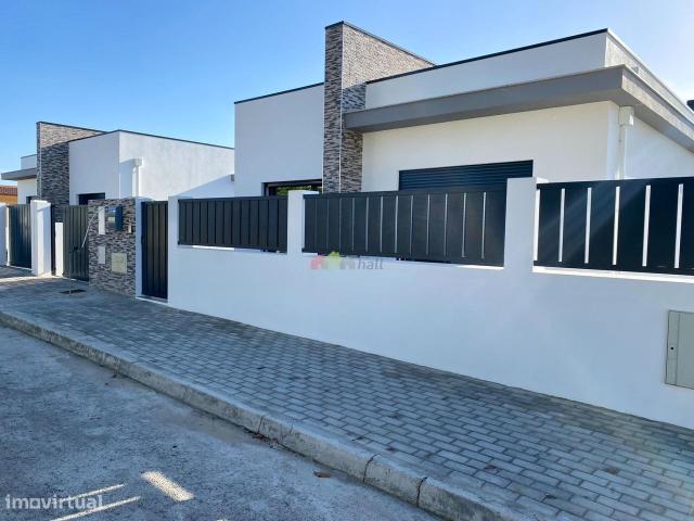 Moradia Isolada Trrea T3+1 em lote de 320 m2,Pinhal do General