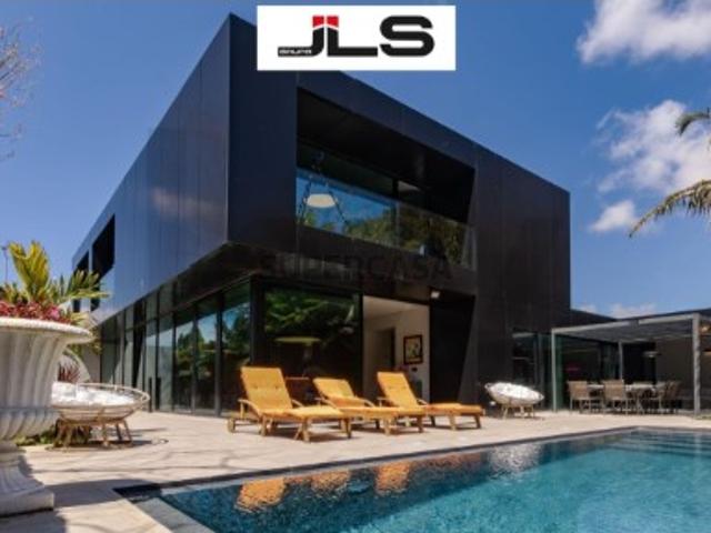 Moradia Luxury em Zona Privilegiada de Ponta Delgada, Ilha de São Miguel Açores