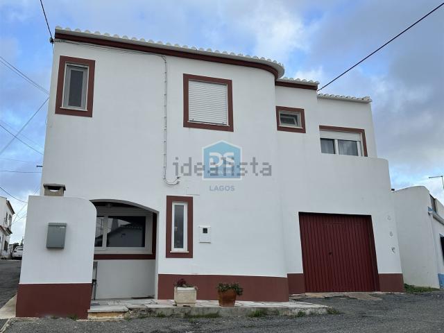 Moradia, Luz