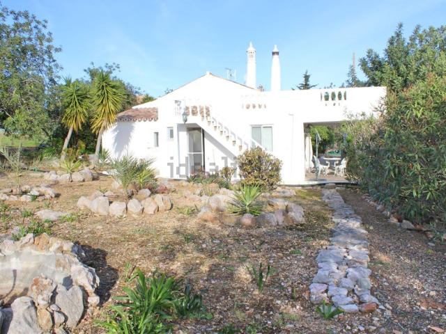 Moradia, Luz de Tavira e Santo Estêvão