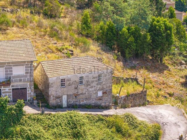 Moradia, Luzim e Vila Cova
