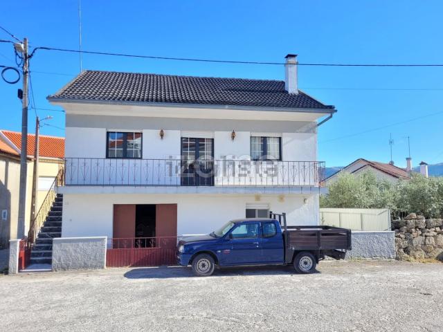 Moradia, Lajeosa do Mondego