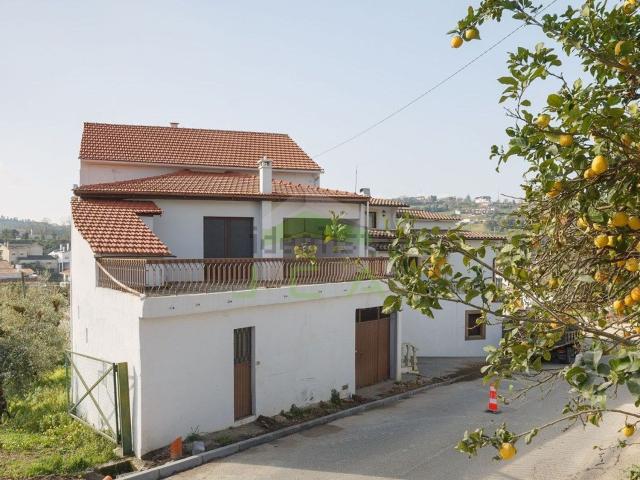 Moradia, Leiria Pousos Barreira e Cortes