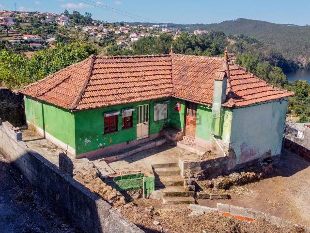 Moradia, Lomba