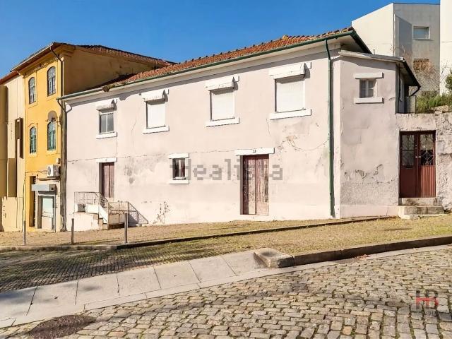 Moradia, Lordelo do Ouro e Massarelos