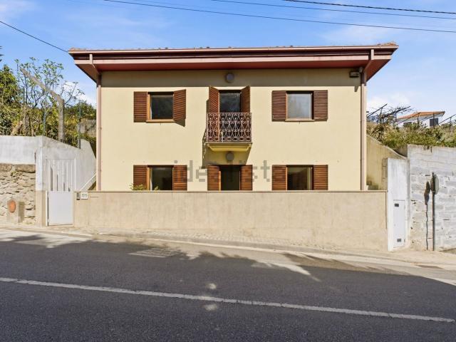 Moradia, Louredo