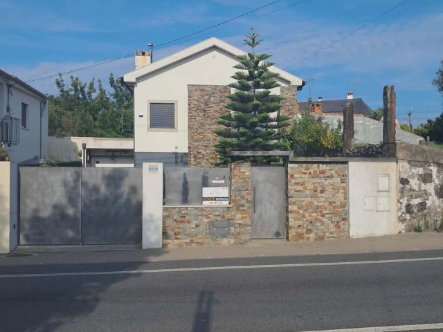 Moradia, Loureira