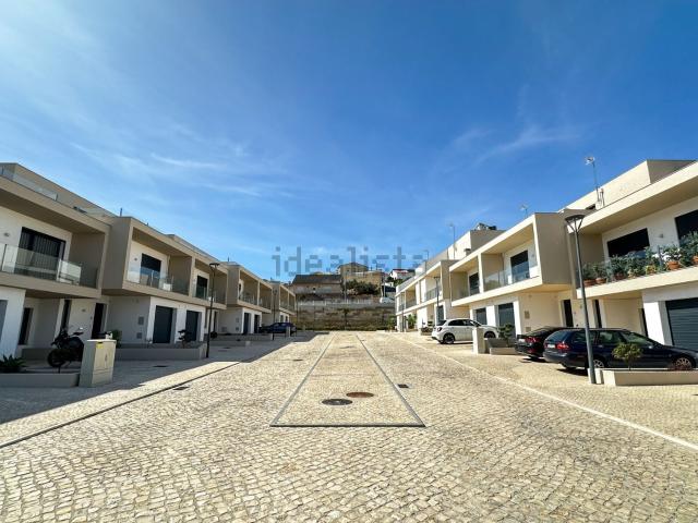 Moradia, Lourinhã