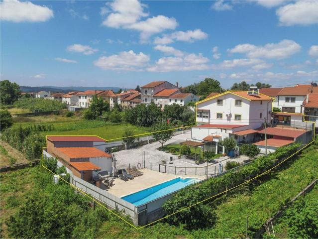 Moradia, Lousã e Vilarinho