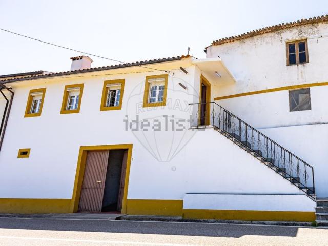 Moradia, Lousã e Vilarinho