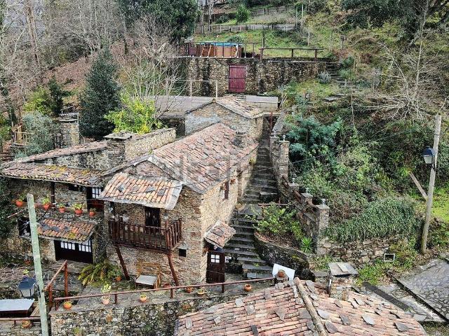 Moradia, Lousã e Vilarinho