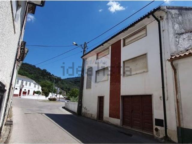 Moradia, Lousã e Vilarinho