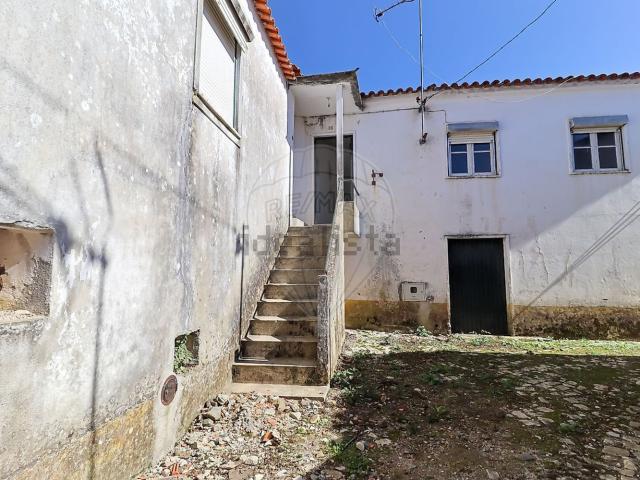 Moradia, Lousã e Vilarinho