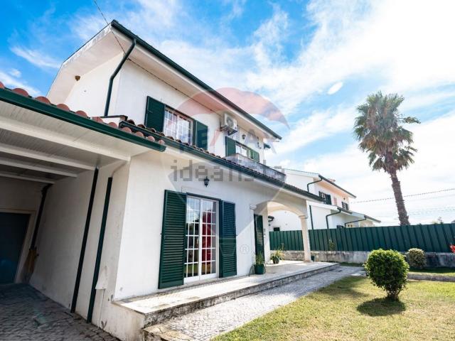 Moradia, Lousã e Vilarinho