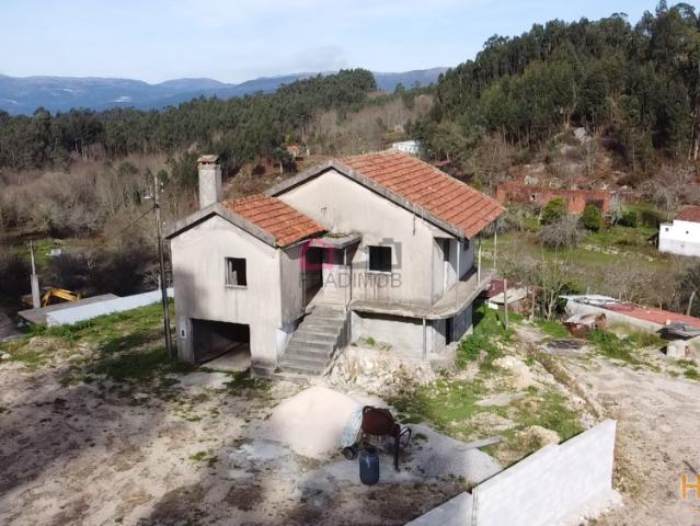 Moradia p/ recuperar ? Oliveira de Frades | 26064072561
