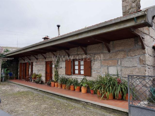 Moradia, Paço de Sousa