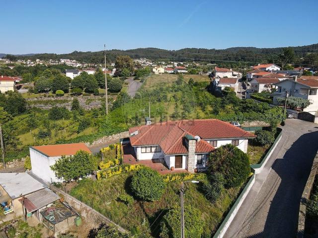 Moradia, Paço de Sousa