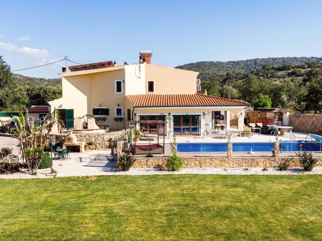Moradia, Centro Antigo, Albufeira e Olhos de Água