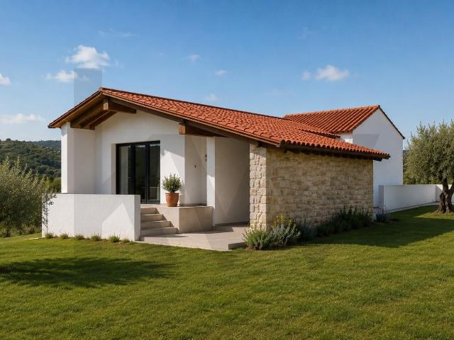 Moradia para Reabilitação com Projeto Aprovado | Lote de 4.200 m² | Achete, Santarém