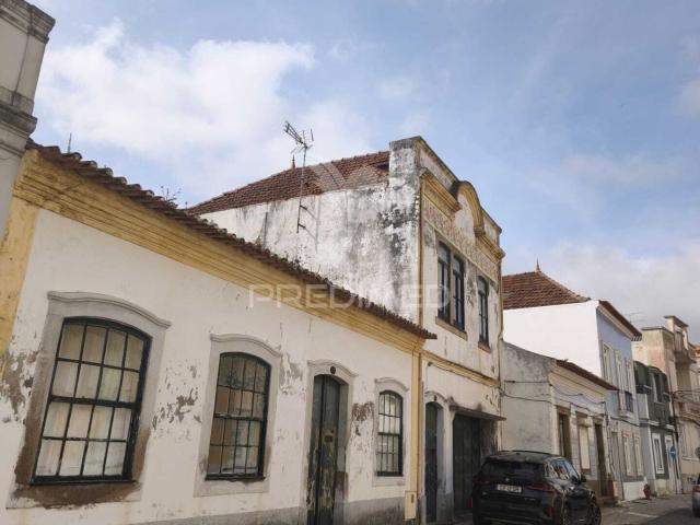 Moradia para Reabilitação em Ílhavo | Oportunidade Única de Investimento