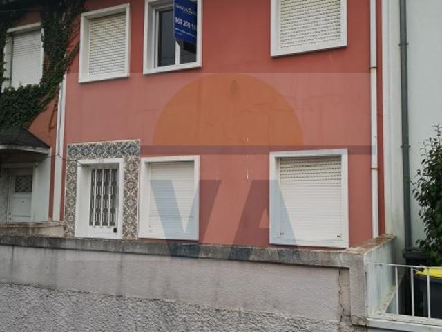 Moradia para reabilitar em zona nobre da cidade do Porto