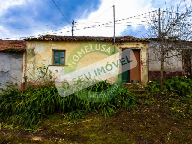 Moradia para Reconstrução em Pereira