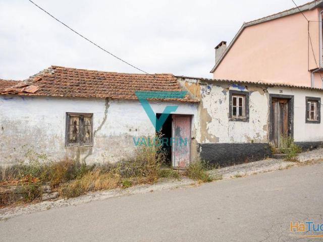 MORADIA para Reconstrução Total com Anexo de 108 m² ? Barbas Novas, Almagreira | Pombal | 26074096238