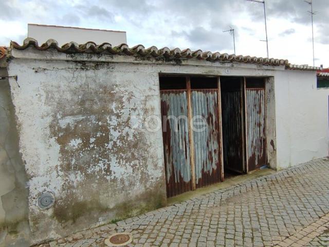Moradia para Recuperação na Trindade