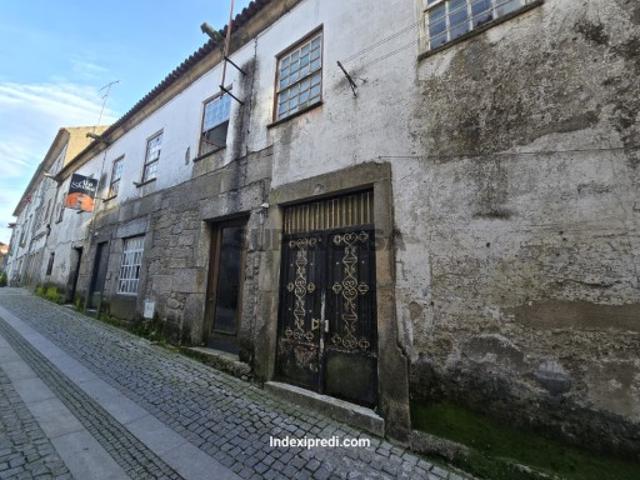 Moradia para recuperar no Centro Guarda Venda Judicial