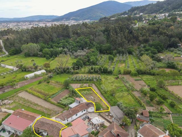 Moradia para recuperar C/ terreno