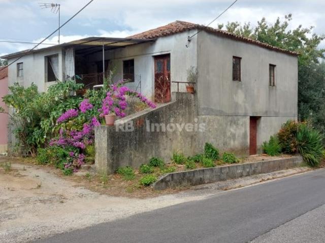 Moradia para recuperar com 2880m² Beco, Ferreira do Zêzere