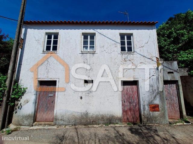 Moradia para recuperar com vista rio