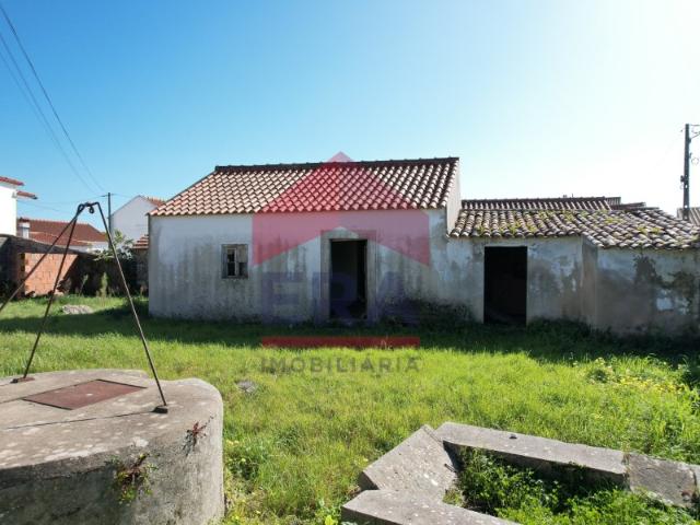 Moradia para recuperar em Carregal Óbidos