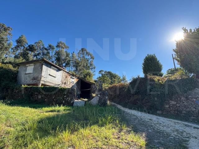 MORADIA PARA RECUPERAR EM FONTOURA CAMINHO DE SANTIAGO