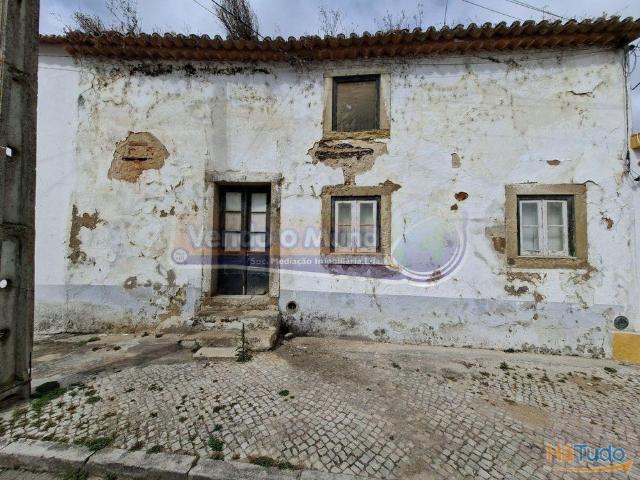 Moradia para recuperar em Salvaterra de Magos S584 | 26084089971