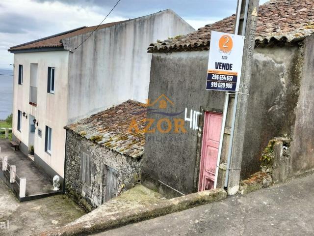 Moradia para recuperar em Santana, Nordeste