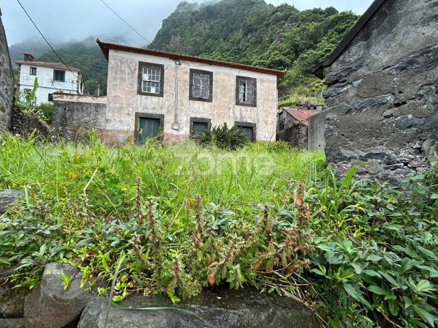 Moradia para recuperar Ribeira Funda