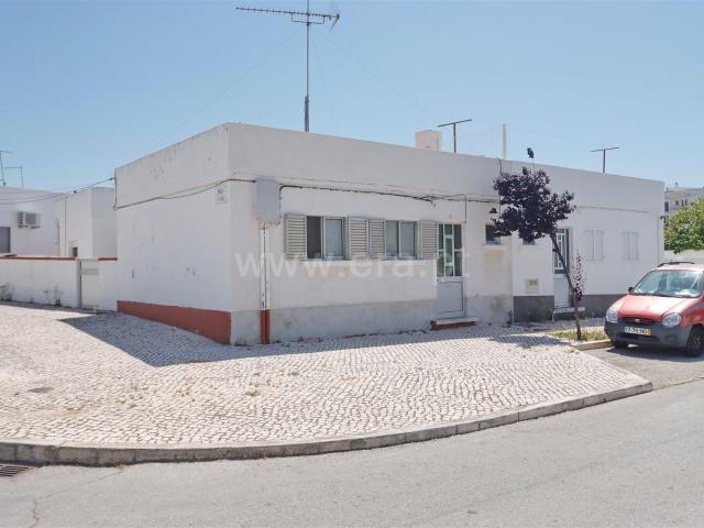 Moradia para remodelar 71m² Quelfes