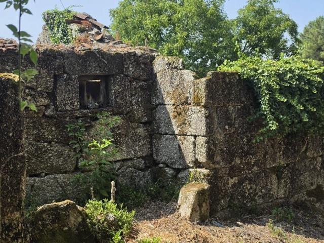 Moradia para restauro, com projeto aprovado Pinheiro